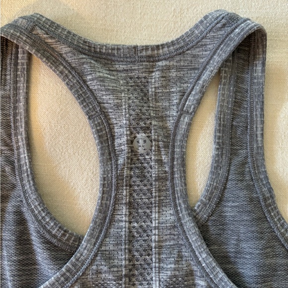 Gray lululemon tank top - Picture 2 of 3